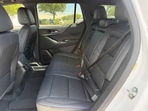 New 2026 Chevrolet Equinox LT FWD image 24