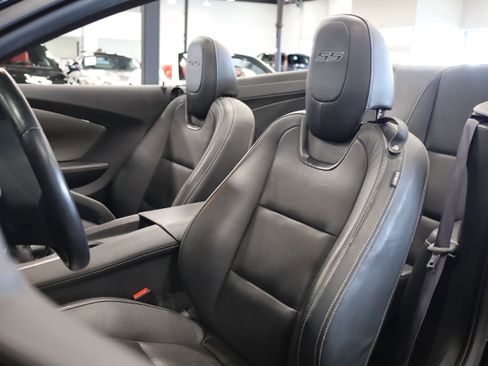 Used 2014 Chevrolet Camaro SS w/ RS Package image 17