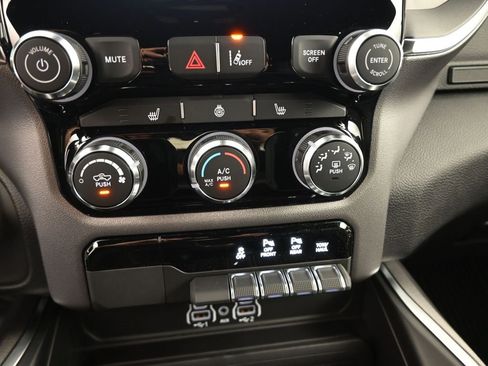 New 2026 RAM 1500 2WD Crew Cab image 4