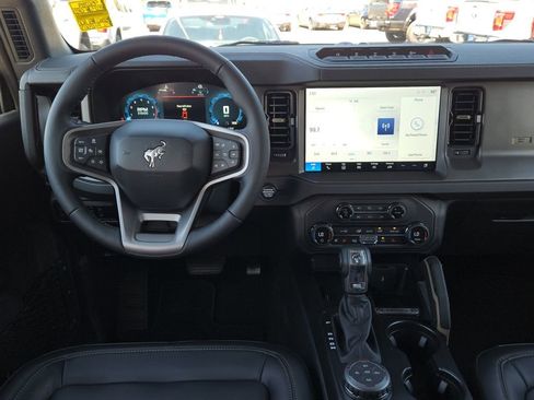 New 2025 Ford Bronco Badlands image 20