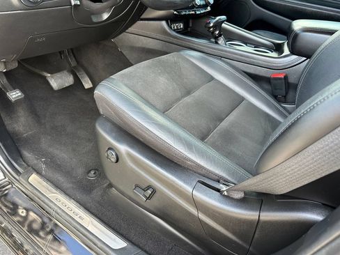 Used 2022 Dodge Durango GT RWD image 16