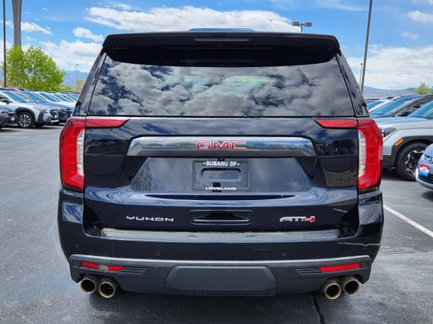 Used 2024 GMC Yukon AT4 w/ Technology Package AWD/4WD image 14