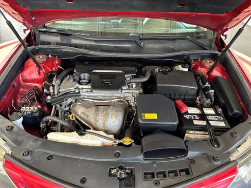 Used 2012 Toyota Camry LE image 11