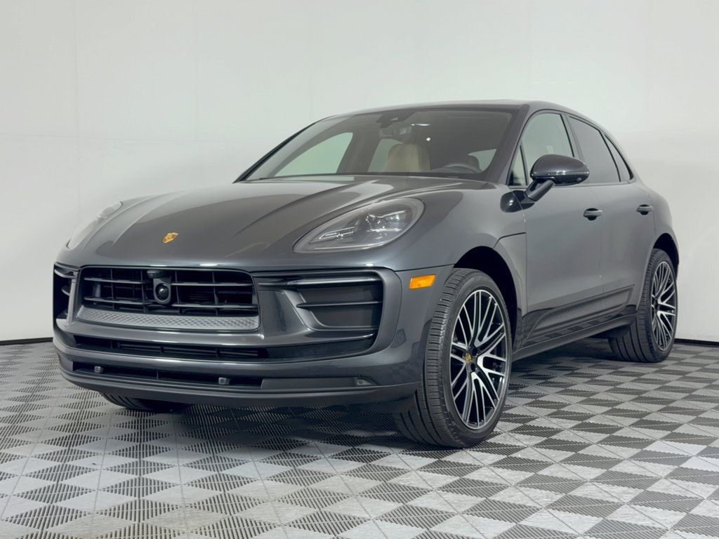 Used 2026 Porsche Macan AWD/4WD image 1