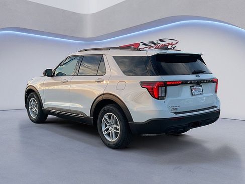 New 2026 Ford Explorer Active image 3