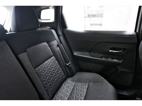 New 2026 Nissan Kicks SV image 10