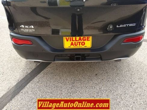 Used 2014 Jeep Cherokee Limited w/ Technology Group image 13