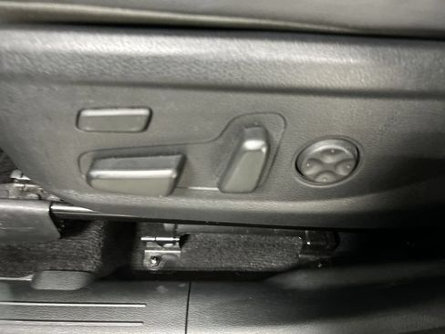 Used 2021 Hyundai Santa Fe Limited AWD/4WD image 10