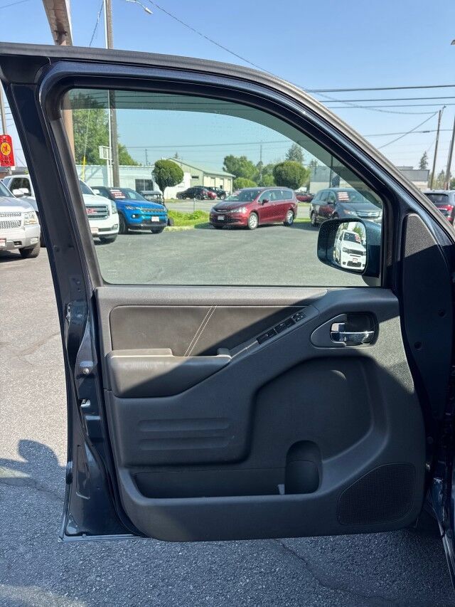 Used 2018 Nissan Frontier PRO-4X AWD/4WD image 9
