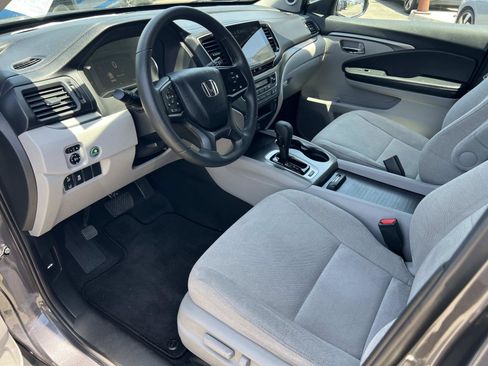Used 2019 Honda Pilot EX image 5