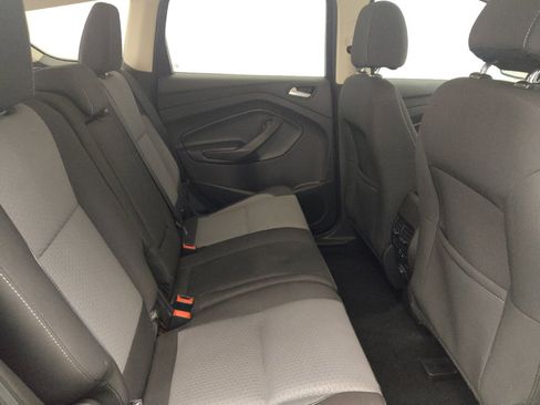 Used 2017 Ford Escape SE FWD image 19