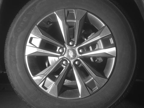 Used 2025 Chevrolet Equinox LT image 13