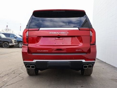 New 2026 GMC Yukon XL Denali w/ Sun & Power Step Package AWD/4WD image 5