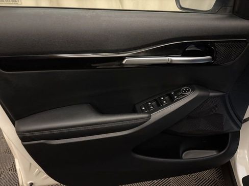 Certified 2024 Kia Seltos S image 10