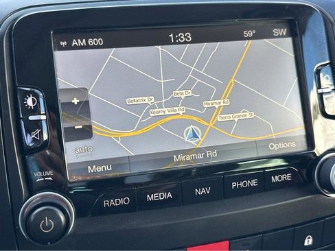 Used 2015 FIAT 500L Trekking image 5