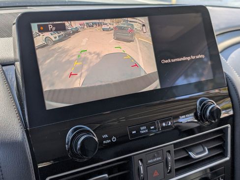 Certified 2024 Nissan Armada SV image 23