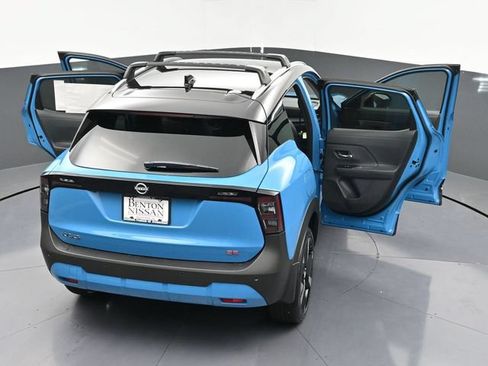 New 2026 Nissan Kicks SR FWD image 44