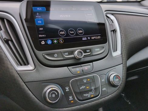 Used 2020 Chevrolet Malibu LS w/ Driver Confidence Package image 27