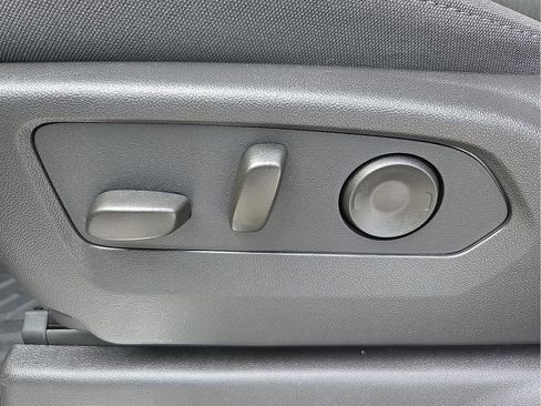 New 2026 Chevrolet Silverado 1500 LT image 15