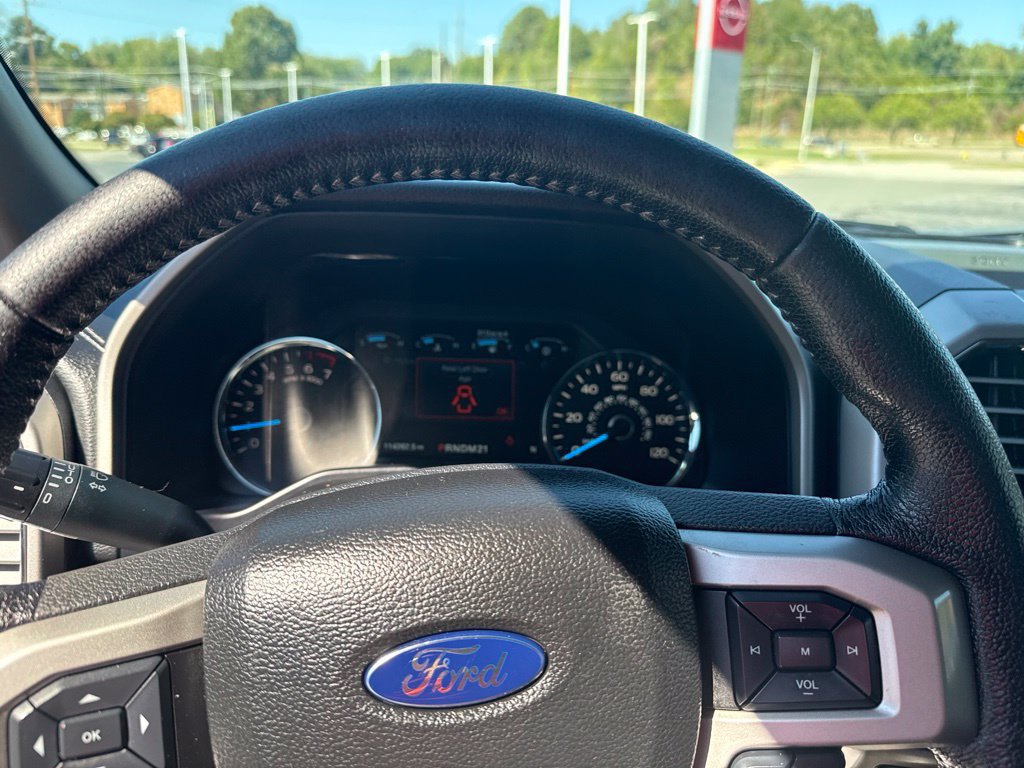 Used 2016 Ford F150 Lariat w/ Equipment Group 502A Luxury RWD image 12
