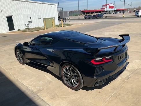 Used 2023 Chevrolet Corvette Stingray Coupe w/ 1LT RWD image 31