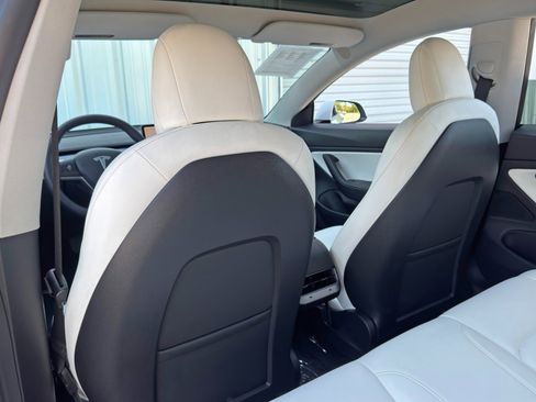 Used 2021 Tesla Model 3 Standard Range Plus image 35