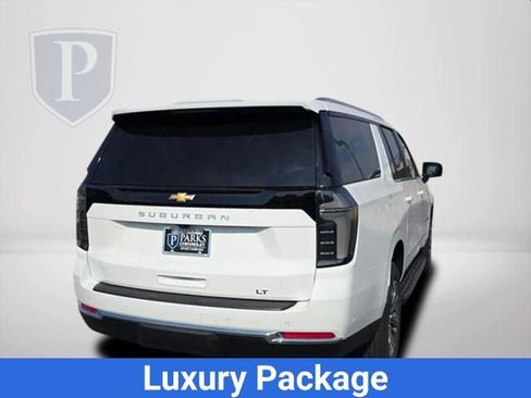 New 2026 Chevrolet Suburban LT w/ Comfort Package AWD/4WD image 8