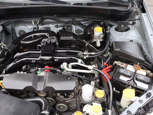 Used 2012 Subaru Forester 2.5X Premium w/ All-Weather Pkg AWD/4WD image 40