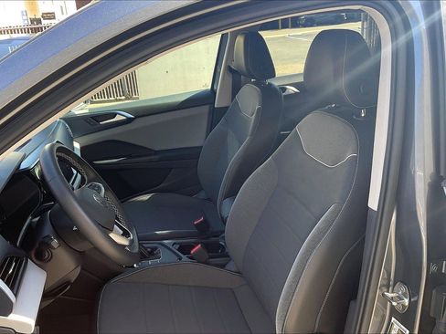 Certified 2023 Volkswagen Taos SE w/ Black Wheel Package FWD image 24