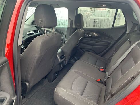 Used 2023 GMC Terrain SLE w/ Driver Convenience Package image 10