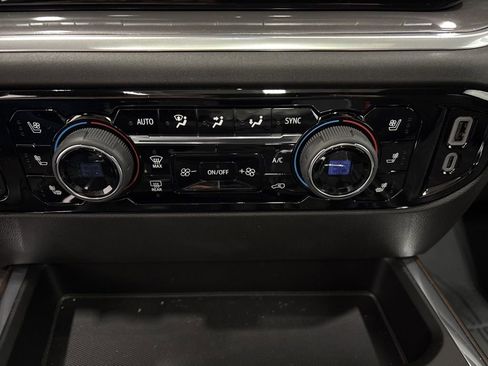 Used 2025 Chevrolet Silverado 1500 High Country w/ High Country Premium Package image 25