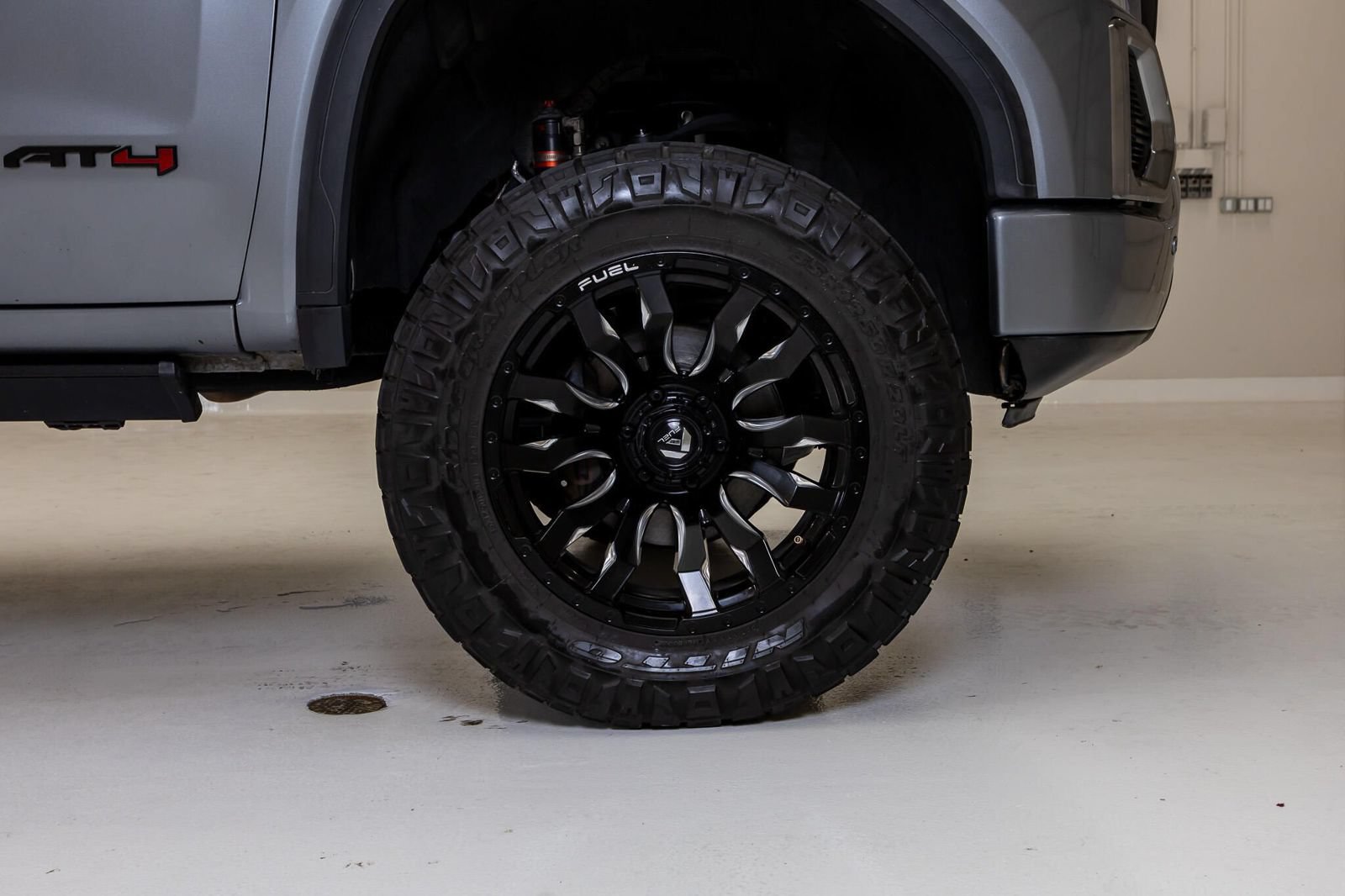 Used 2020 GMC Sierra 1500 AT4 w/ AT4 Premium Package AWD/4WD image 11
