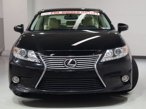 Used 2014 Lexus ES 350 w/ Premium Package FWD image 8