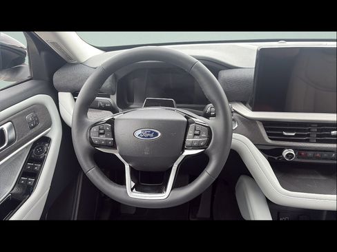 New 2026 Ford Explorer Platinum AWD/4WD image 18