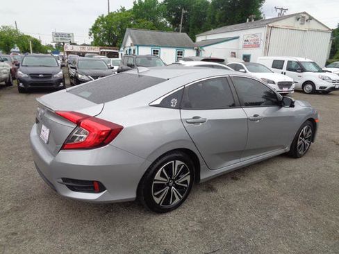Used 2017 Honda Civic EX-L image 9