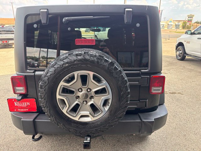 Used 2015 Jeep Wrangler Unlimited Rubicon w/ Connectivity Group AWD/4WD image 21