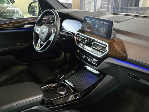 Used 2024 BMW X3 xDrive30i w/ Convenience Package image 11