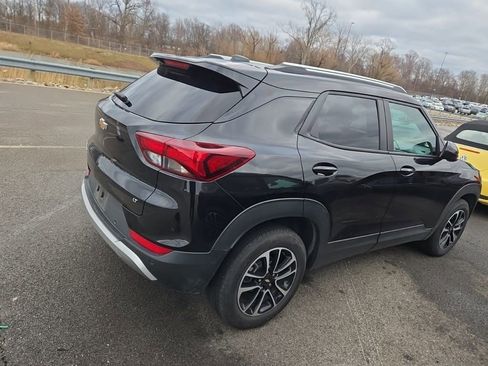 Used 2025 Chevrolet TrailBlazer LT w/ Driver Confidence Package image 10