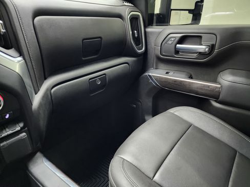 Used 2023 Chevrolet Silverado 2500 LTZ w/ LTZ Premium Package image 13