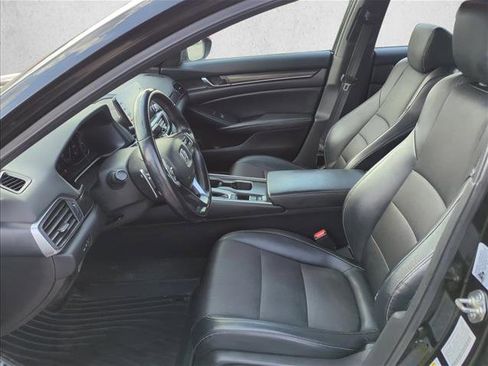 Used 2018 Honda Accord Sport image 16