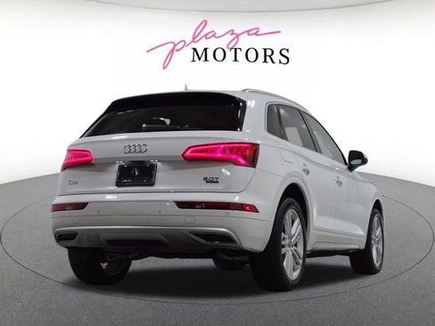 Used 2018 Audi Q5 2.0T Premium Plus w/ Premium Plus Package AWD/4WD image 5