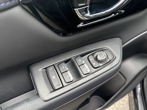 Used 2025 Subaru Forester Limited image 25