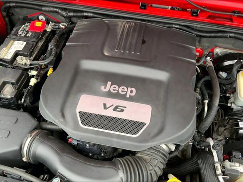 Used 2014 Jeep Wrangler Unlimited Sport w/ Quick Order Package 24S image 30