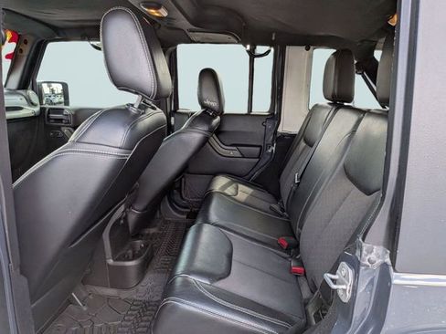 Used 2016 Jeep Wrangler Unlimited Sport AWD/4WD image 12