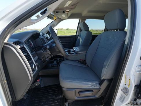 Used 2015 RAM 3500 Tradesman w/ Chrome Appearance Group AWD/4WD image 13