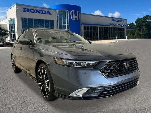 New 2026 Honda Accord Touring image 9