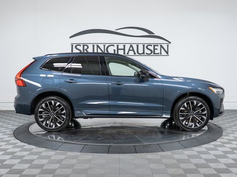 New 2026 Volvo XC60 T8 Ultra w/ Climate Package AWD/4WD image 4