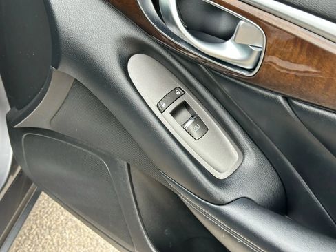 Used 2014 INFINITI Q50 Sport w/ Technology Package image 21