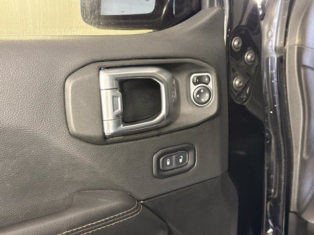 Used 2021 Jeep Wrangler Unlimited Sahara AWD/4WD image 13