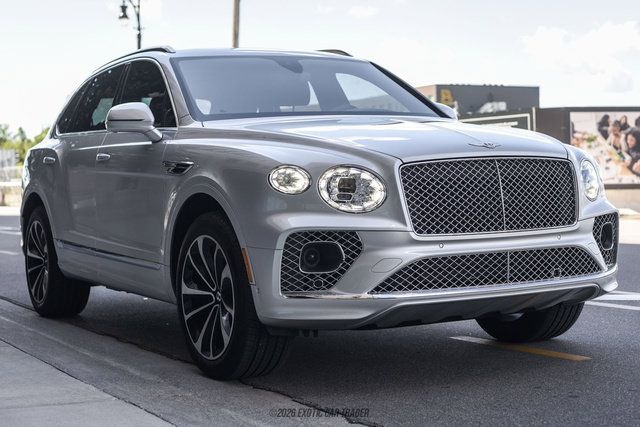 Used 2021 Bentley Bentayga AWD/4WD image 12